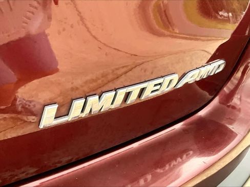 Used 2015 Toyota Highlander Limited Platinum AWD/4WD image 10