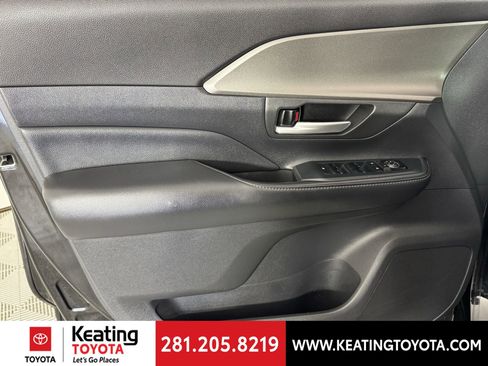 Used 2024 Toyota Grand Highlander XLE image 10