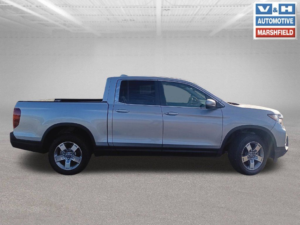 Used 2025 Honda Ridgeline RTL image 4
