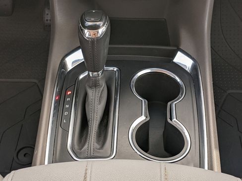 Used 2020 Chevrolet Traverse LT w/ LPO, Floor Liner Package image 17