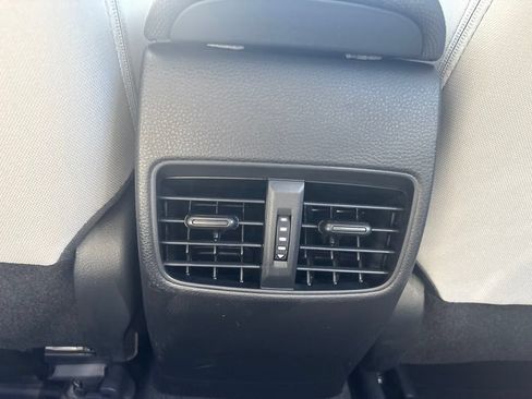 Used 2026 Toyota Corolla Cross L FWD image 13