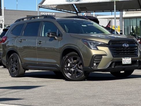 Used 2023 Subaru Ascent Onyx Edition Limited image 2