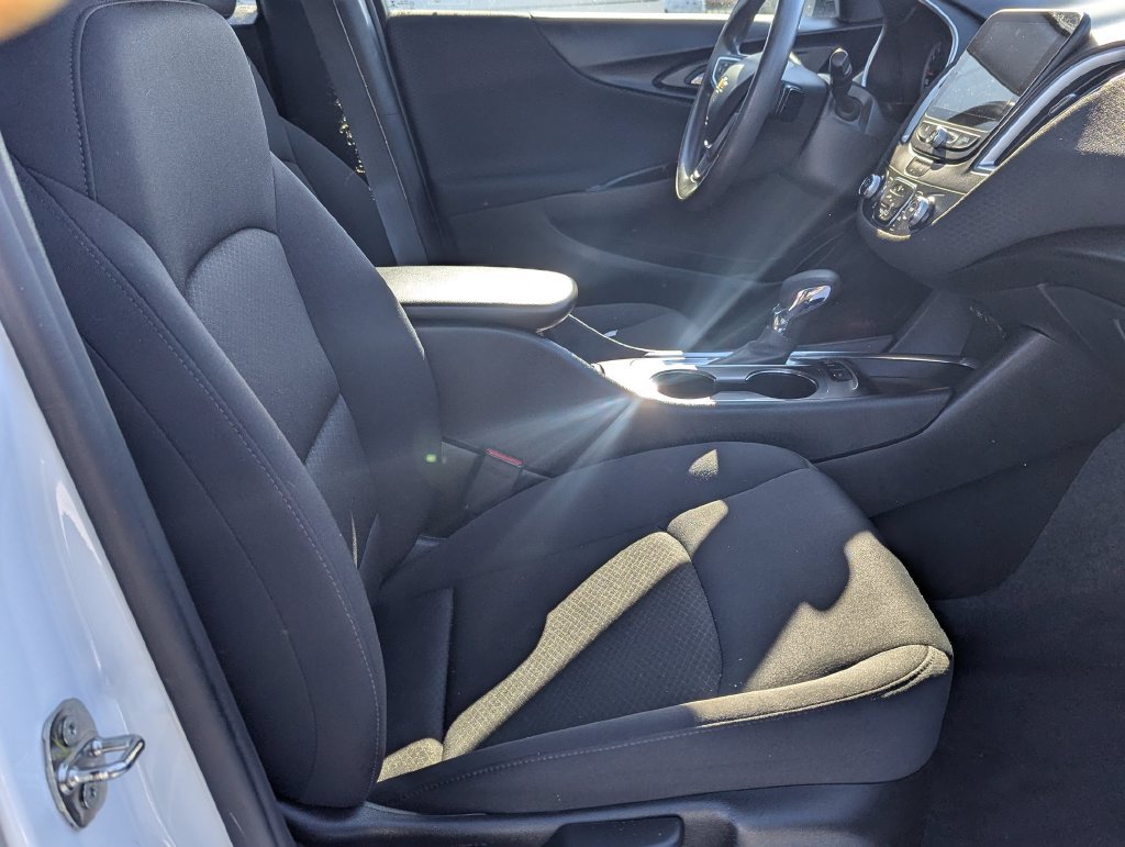 Used 2022 Chevrolet Malibu LS w/ Driver Confidence Package II FWD image 24