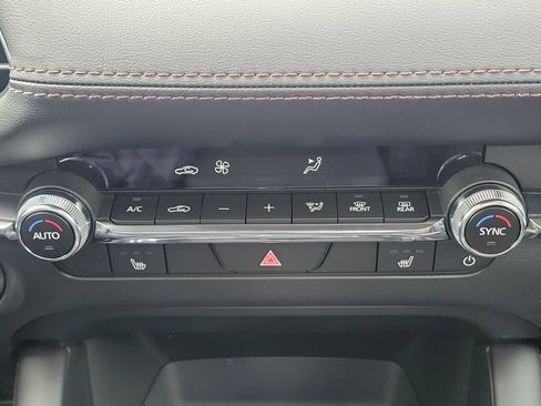 New 2026 MAZDA MAZDA3 2.5 S Hatchback w/ Premium Pkg FWD image 28