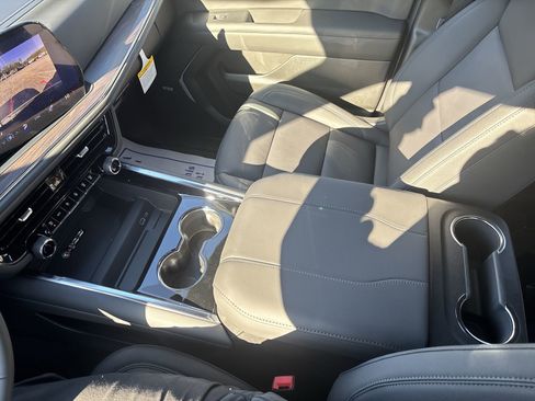 New 2026 Chevrolet Tahoe LT w/ Comfort Package image 23