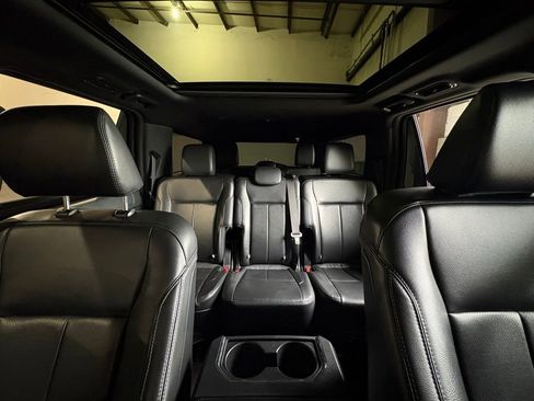 Used 2021 Ford Expedition Max XLT image 48