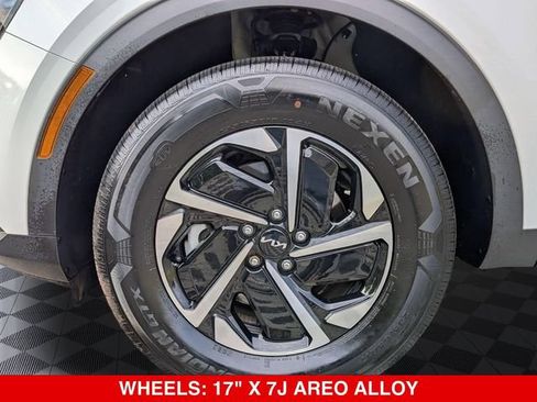Used 2023 Kia Sportage LX AWD/4WD image 9