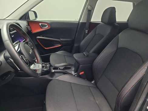 Used 2022 Kia Soul Turbo image 17