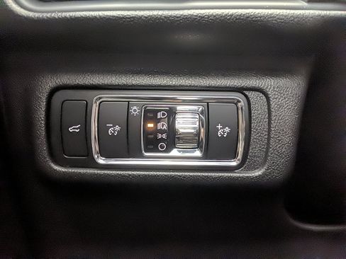 Used 2024 Lincoln Corsair Reserve w/ Equipment Group 201A image 21