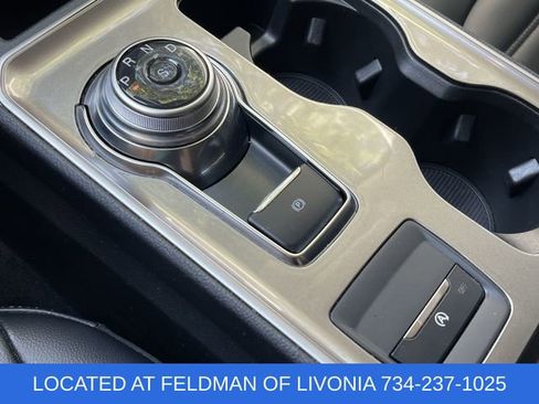 Used 2024 Ford Edge SEL image 15