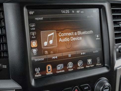 Used 2016 RAM 1500 Big Horn image 26