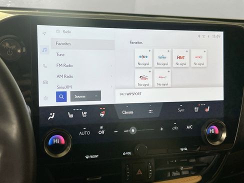 Used 2023 Lexus NX 350h AWD image 14