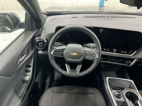 New 2026 Chevrolet Equinox LT image 11