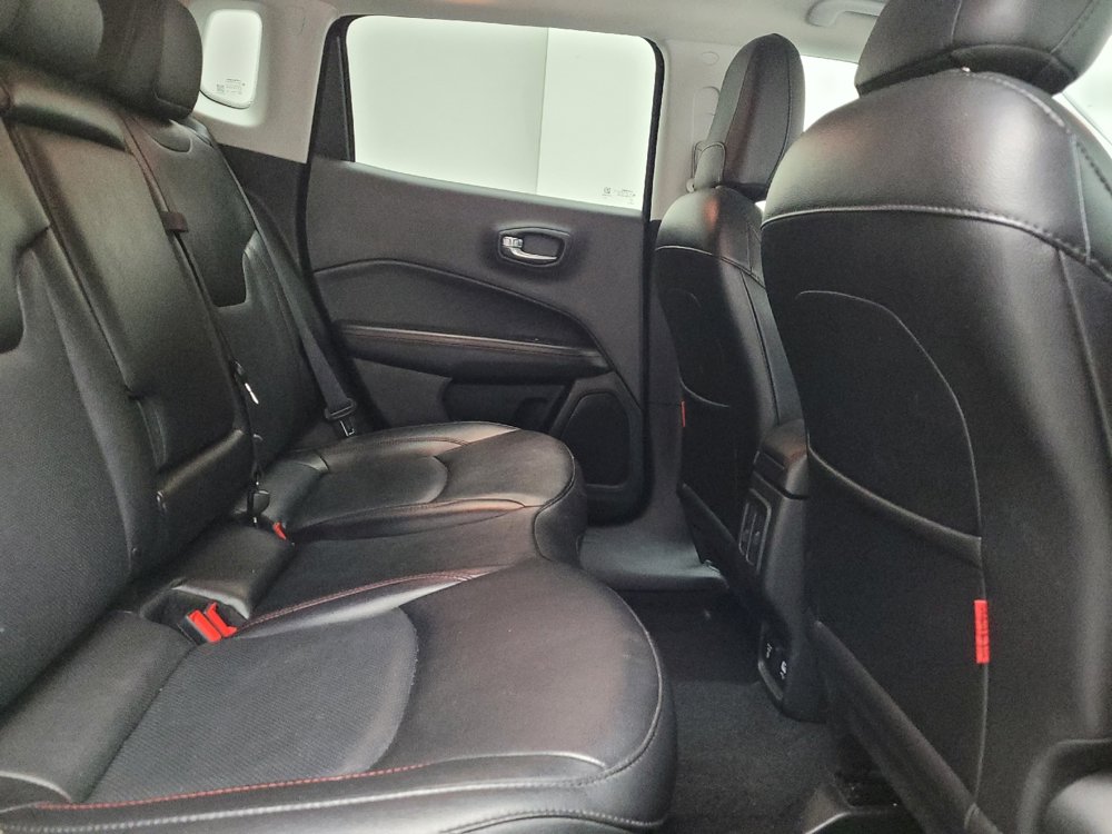 Used 2020 Jeep Compass Trailhawk w/ Leather Interior Group AWD/4WD image 19