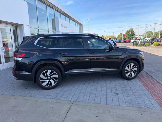 Certified 2024 Volkswagen Atlas SEL AWD/4WD image 10