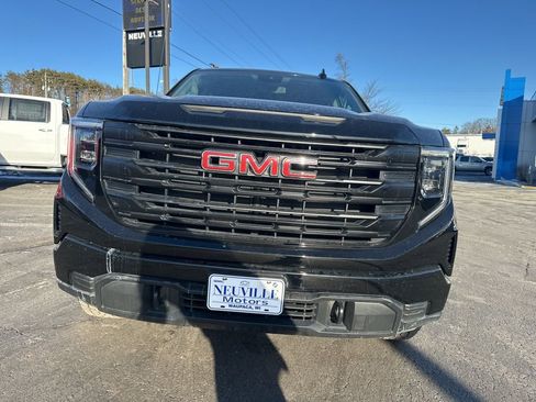 Used 2023 GMC Sierra 1500 Pro w/ Graphite Edition image 8