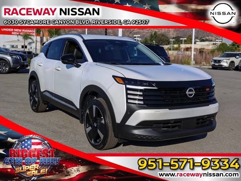 New 2026 Nissan Kicks SR FWD image 1