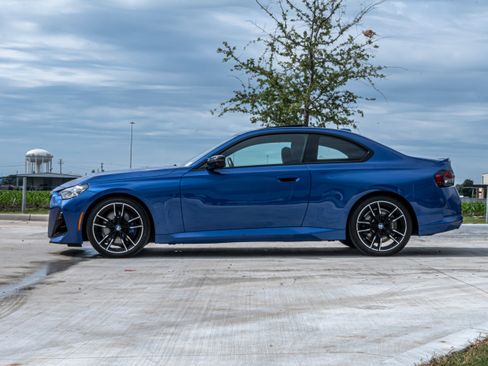 Certified 2025 BMW M240i Coupe RWD image 6