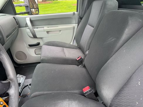 Used 2013 Chevrolet Silverado 3500 W/T RWD image 23