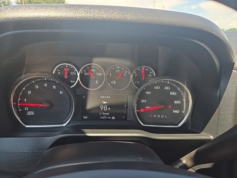 Used 2022 Chevrolet Silverado 1500 LT Trail Boss w/ Safety Package AWD/4WD image 18