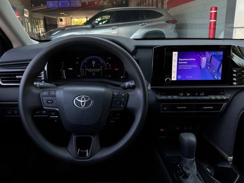 Used 2026 Toyota Camry LE FWD image 14