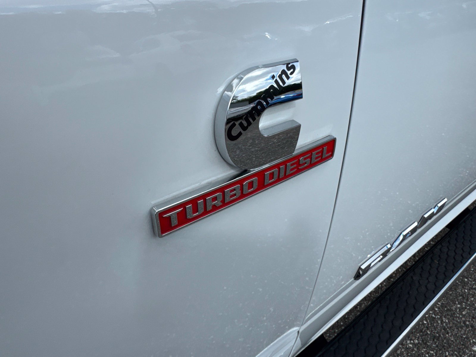 Used 2026 RAM 3500 Laramie AWD/4WD image 16