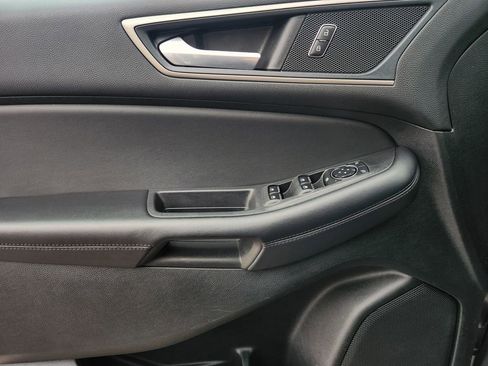 Used 2024 Ford Edge SEL image 23