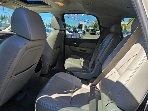 Used 2009 Chevrolet Tahoe LT w/ Luxury Package image 21