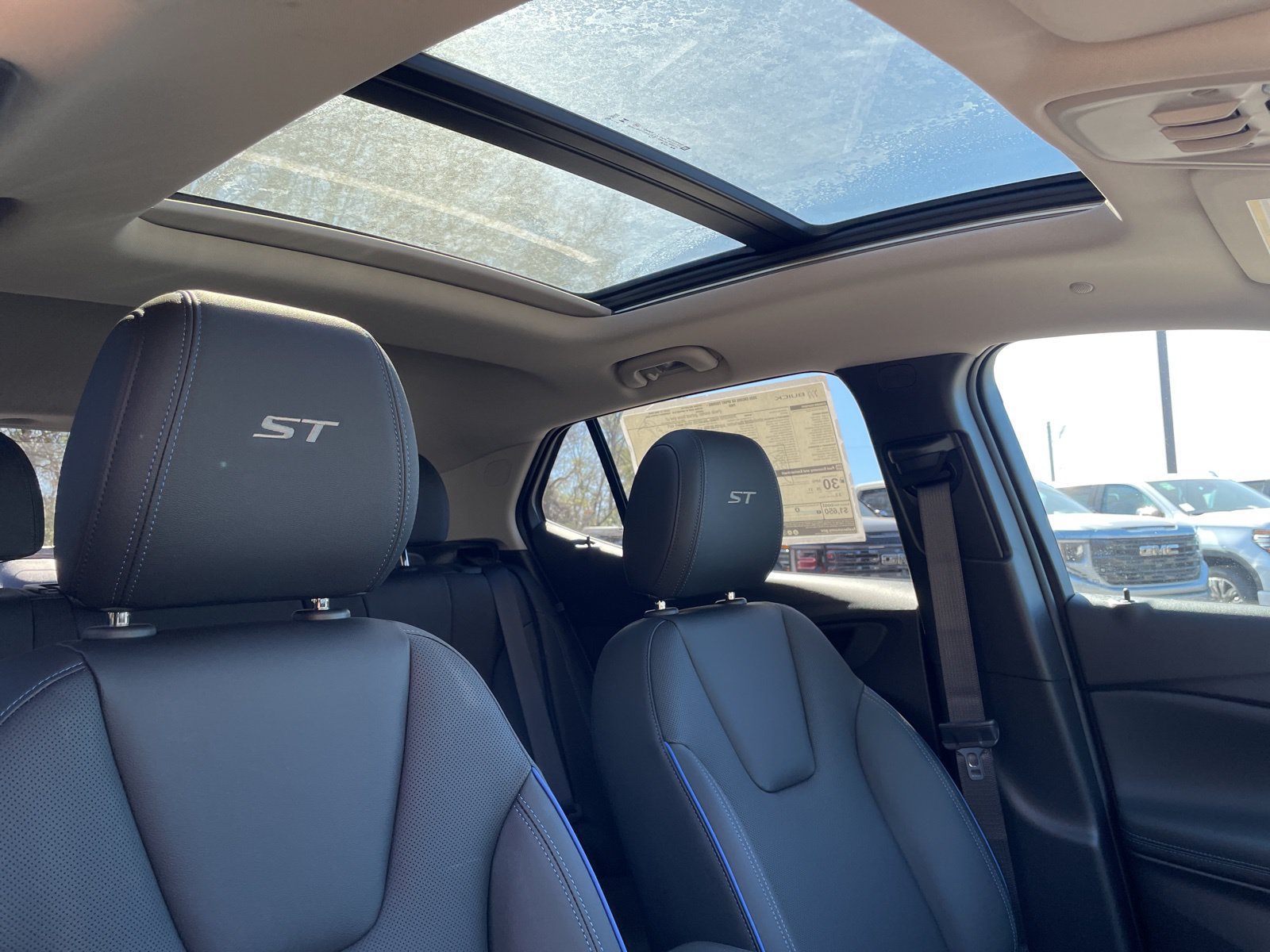 New 2026 Buick Encore GX Sport Touring w/ Comfort Package FWD image 30