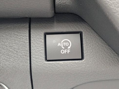 New 2025 Nissan Frontier SV image 28