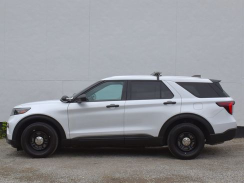 Used 2025 Ford Explorer 4WD Police Interceptor image 6