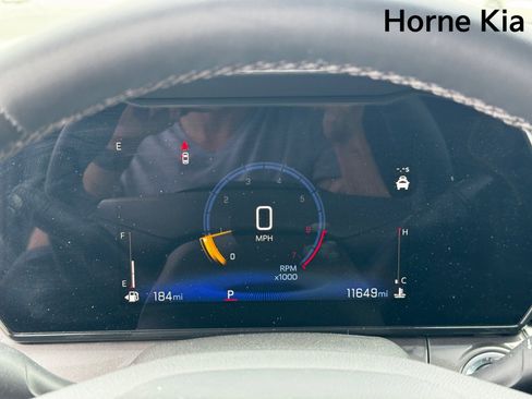 Used 2024 Chevrolet Trax ACTIV w/ Sunroof Package image 17