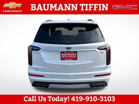 Used 2023 Cadillac XT6 Sport w/ Technology Package AWD/4WD image 4