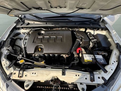 Used 2016 Toyota Corolla LE image 19