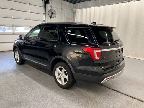 Used 2016 Ford Explorer XLT w/ Equipment Group 202A AWD/4WD image 6
