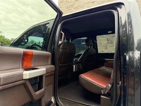 Used 2019 Ford F150 King Ranch w/ Equipment Group 601A Luxury AWD/4WD image 13