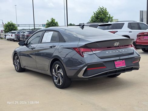 Certified 2025 Hyundai Elantra Sport FWD image 8