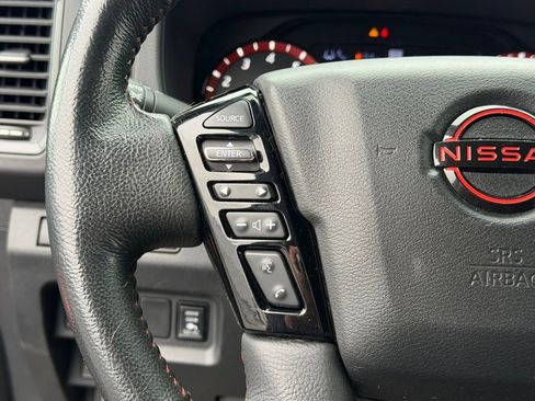 Used 2022 Nissan Frontier Pro-X image 12