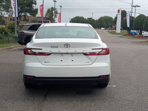 Certified 2025 Toyota Camry LE FWD image 4