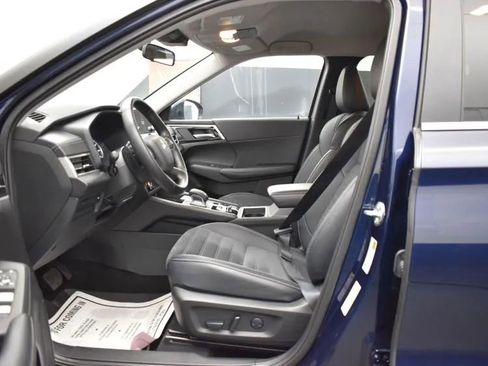 Used 2024 Mitsubishi Outlander Ralliart image 14