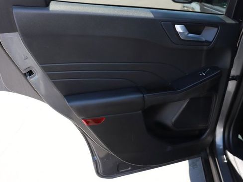 Used 2023 Ford Escape ST-Line FWD image 12