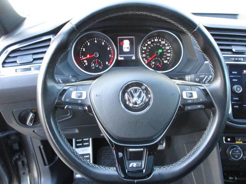 Used 2021 Volkswagen Tiguan SE R-Line image 62