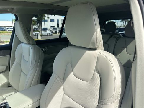 New 2026 Volvo XC90 T8 Ultra w/ Protection Package Premier image 15