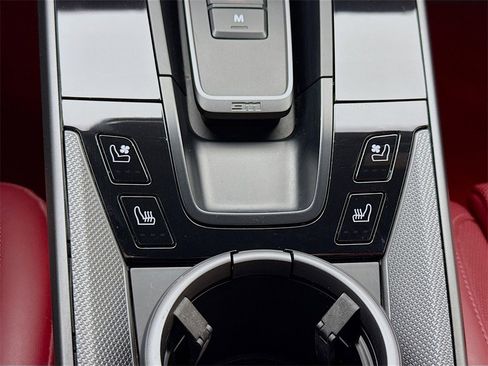 Used 2022 Porsche 911 Carrera image 23