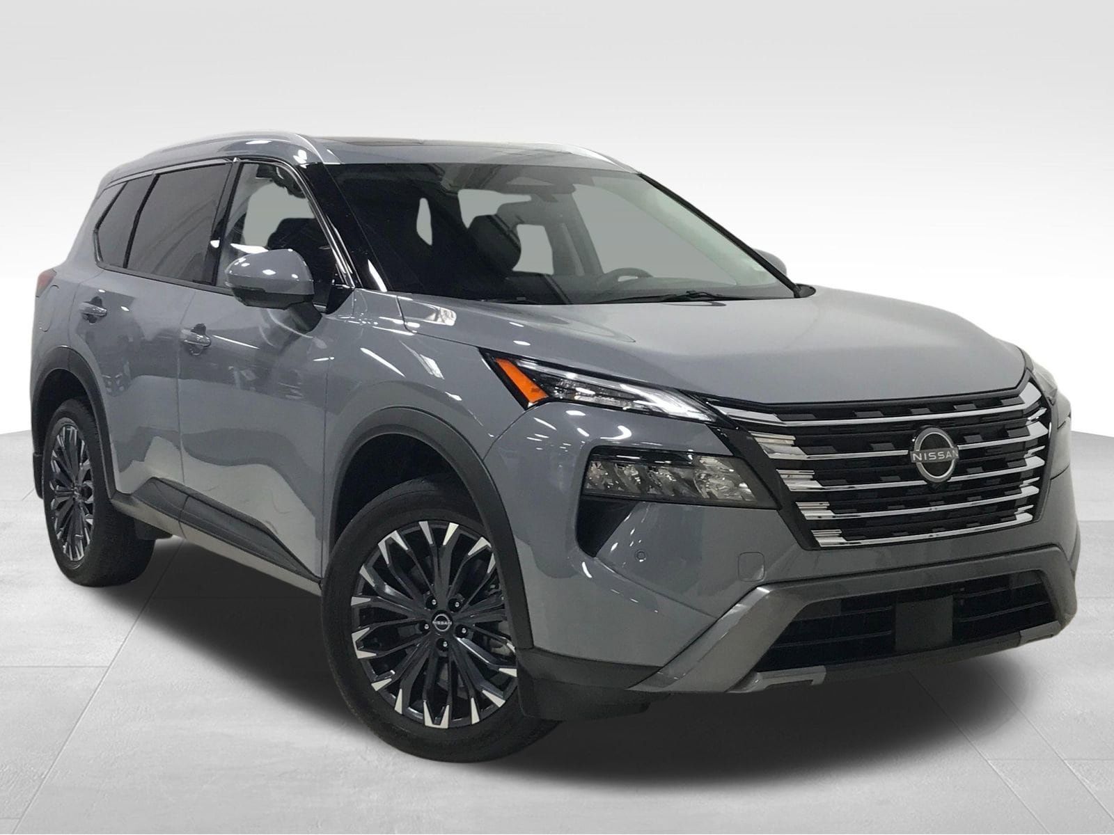 Used 2025 Nissan Rogue SL w/ Tech Package AWD/4WD image 1