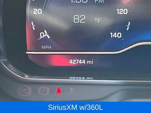 Used 2024 Chevrolet Suburban High Country AWD/4WD image 21