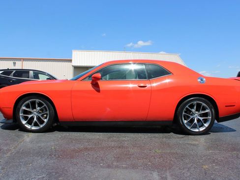 Used 2022 Dodge Challenger GT RWD image 10