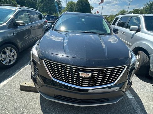 Used 2021 Cadillac XT4 Premium Luxury FWD image 7