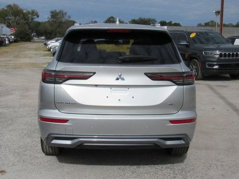 New 2026 Mitsubishi Outlander SEL FWD image 4
