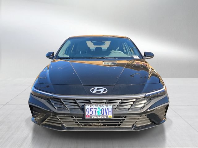 Certified 2025 Hyundai Elantra Hybrid FWD image 8